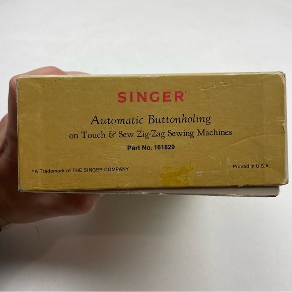 Singer Buttonhole Attachment & Instructions Slant Needle Zig Zag Machine - Picture 4 of 5